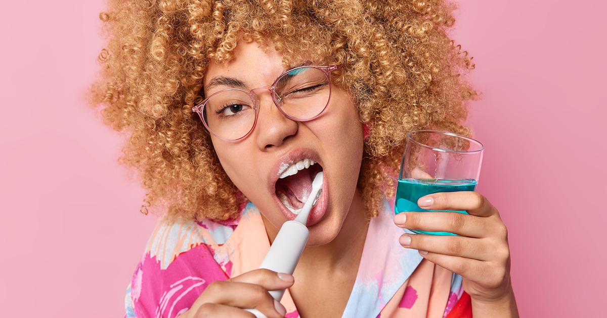whitening mouthwash